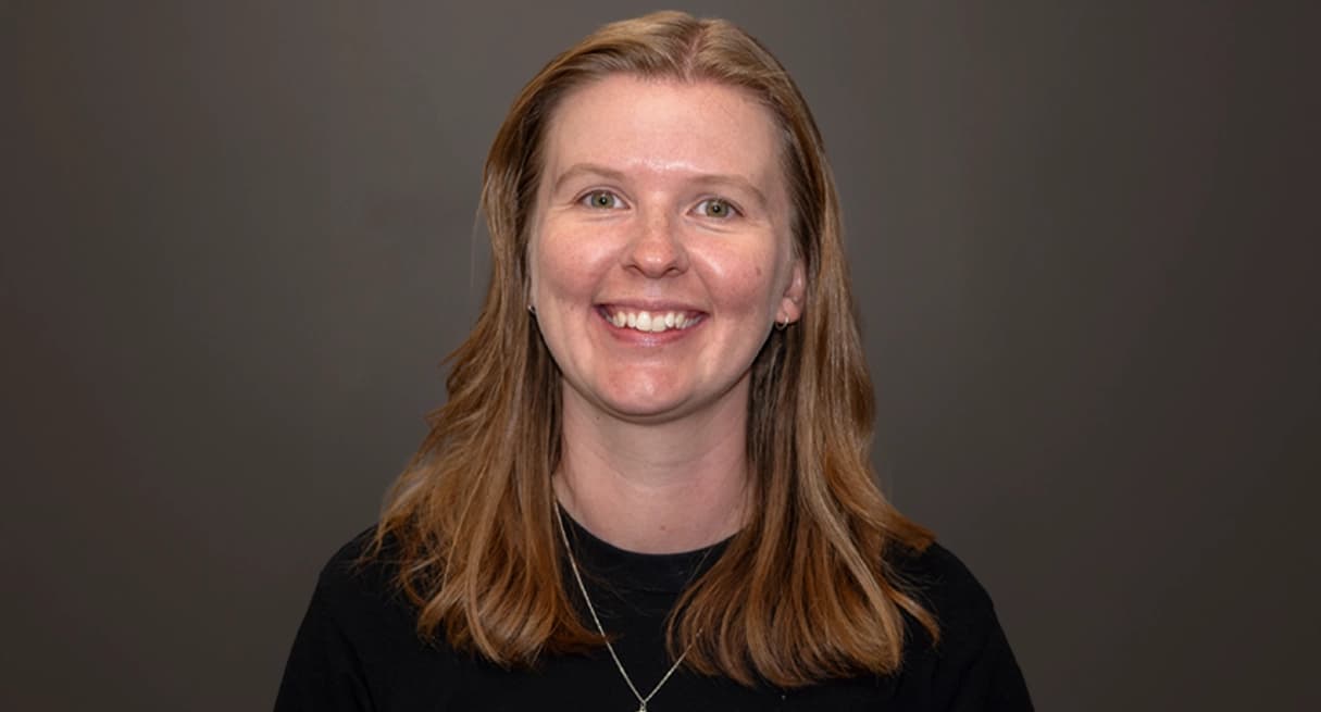 W25-Website-Head Shot Alice Desktop